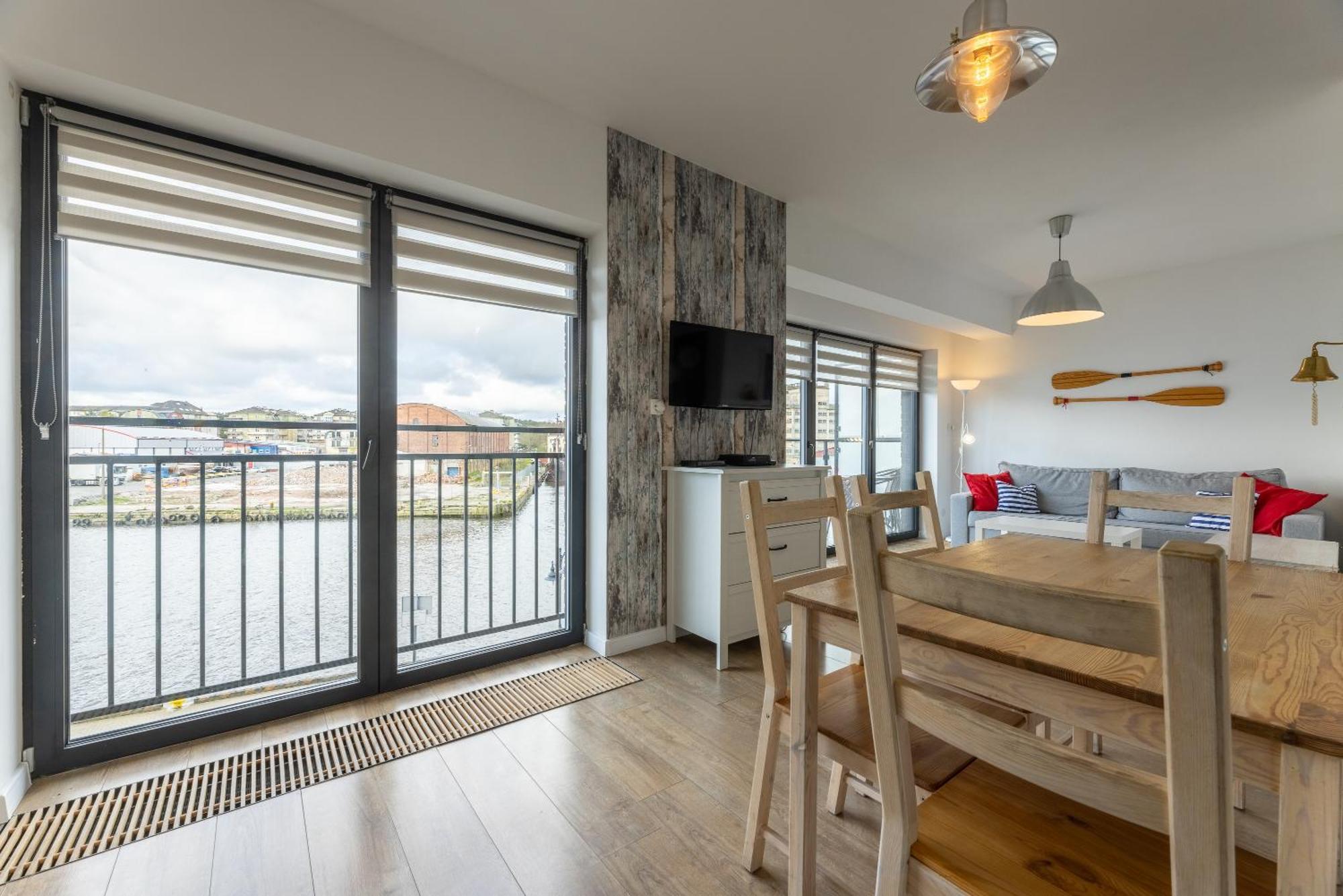 Apartamenty Baltyckie - Bulwar Portowy - Widok Na Port, Centrum, Najlepsza Lokalizacja W Ustce Ustka Exterior foto